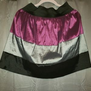 ❤NWOT SZ LG.  Dots super cute skirt.